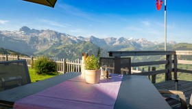 Buehlberg Terrasse Klein